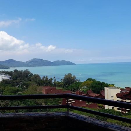 Susie'S Resort Seaview Suites At Sri Sayang Бату-Ферринги Экстерьер фото