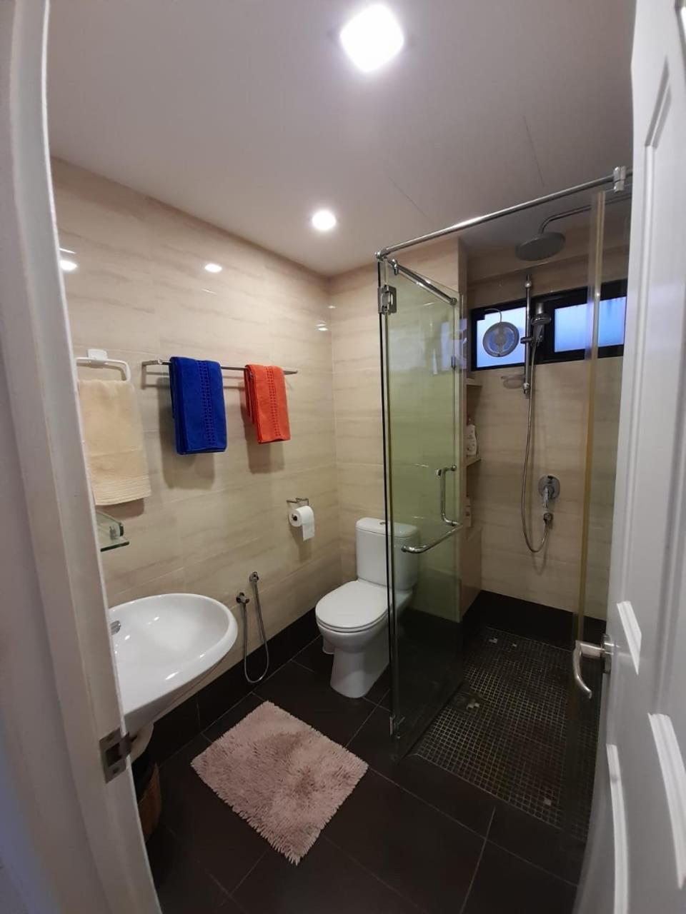 Susie'S Resort Seaview Suites At Sri Sayang Бату-Ферринги Экстерьер фото
