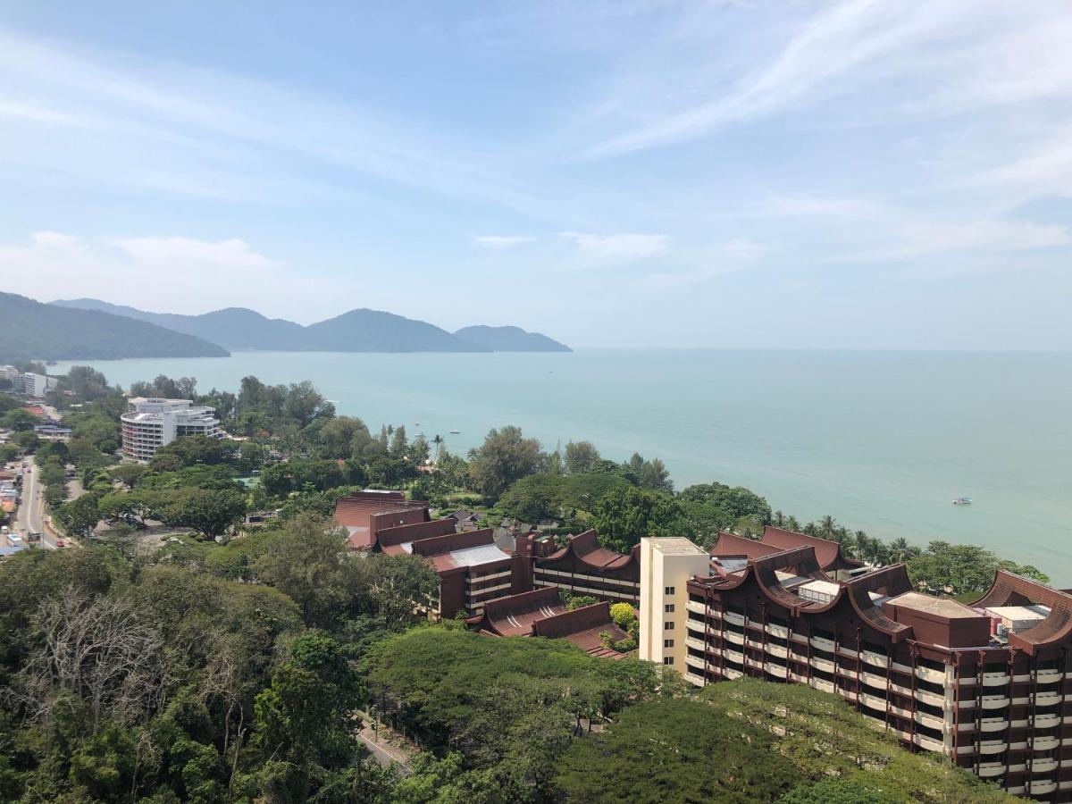Susie'S Resort Seaview Suites At Sri Sayang Бату-Ферринги Экстерьер фото